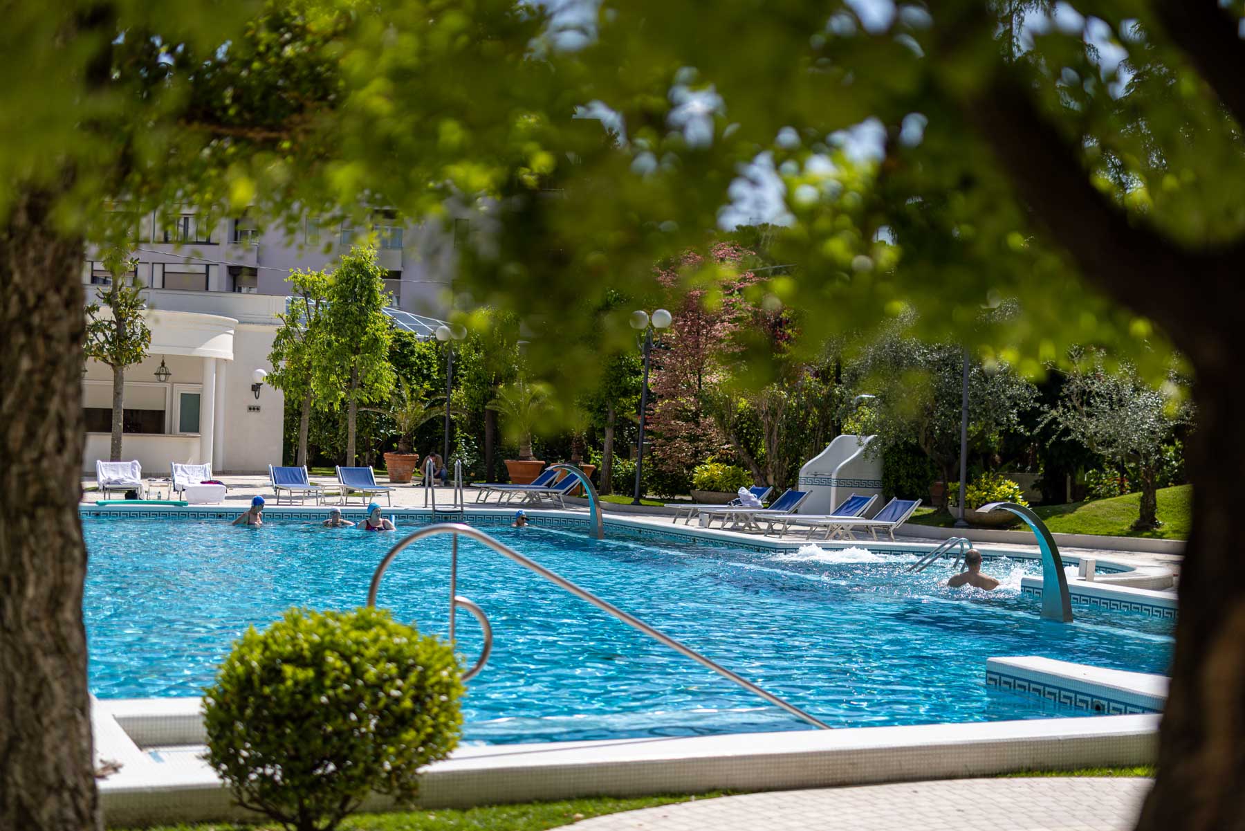 piscina zeus -piscina termale esterna