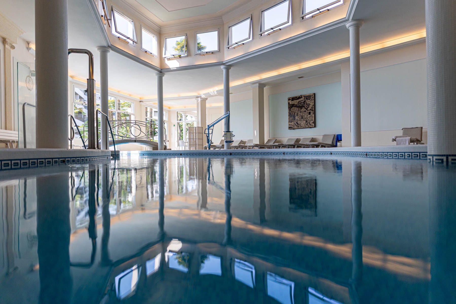 piscina interna Athena