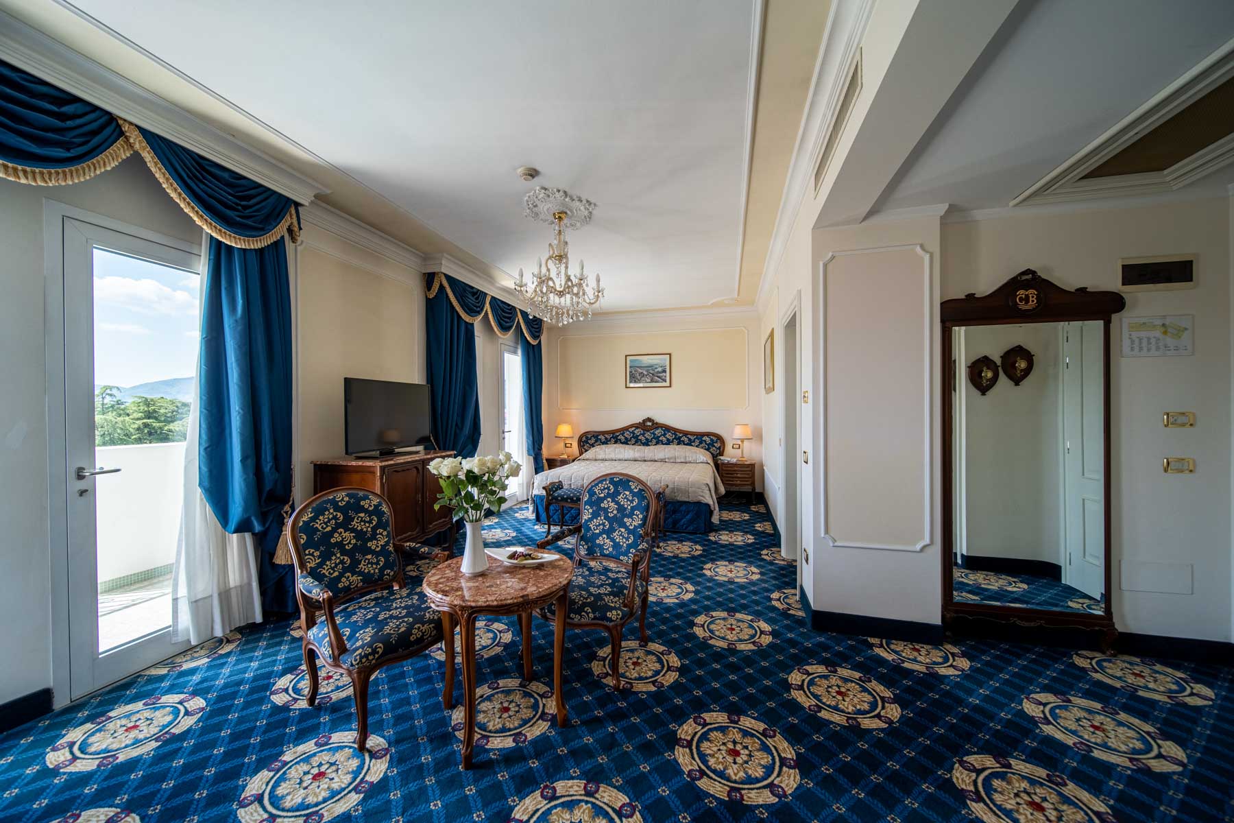 Ampia-lussuosa-Junior-Suite-Executive-hotel-4-stelle-abano